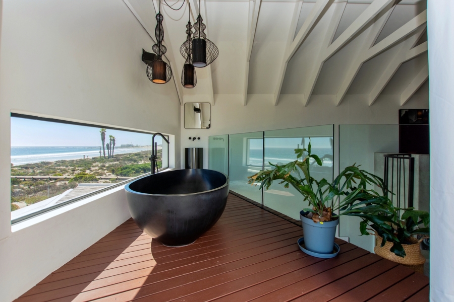 4 Bedroom Property for Sale in Shelley Point Western Cape